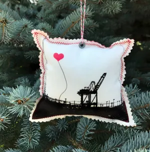 Oakland Single Crane Fabric Ornament